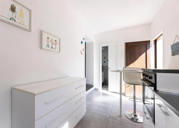 Casetta Ginevra Country & Modern - Goelba 度假居 *